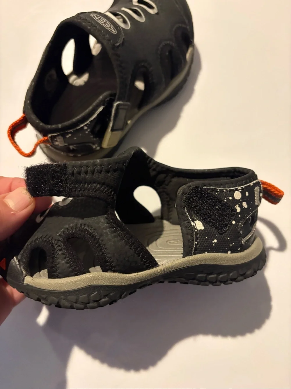 Keen Stingray toddler sandals black and cosmos Size 6 baby shoes water repellent